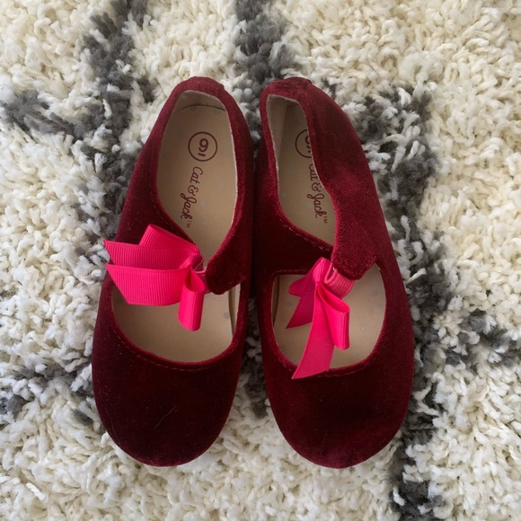 Cat & Jack Other - NWOT velvet maroon and pink dress shoes